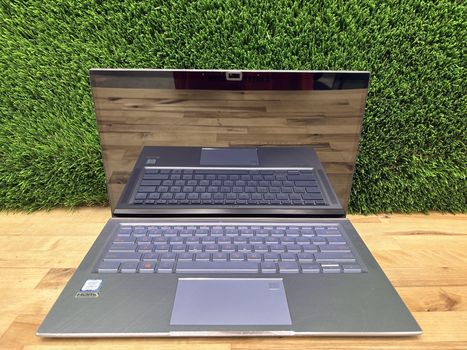 Asus ZenBook UX431FA Intel i7-8th Gen 8GB RAM 512G SSD For Parts Or Not Working*