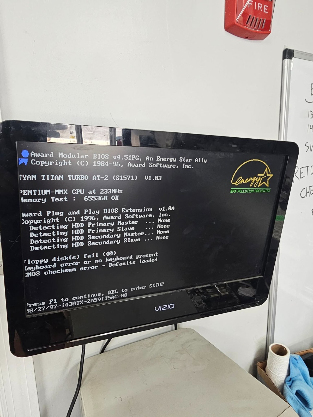 Retro Gaming TYAN TITAN TURBO AT-2 (S1571) V1.03 Tested Pentium MMX 233 MHz CPU