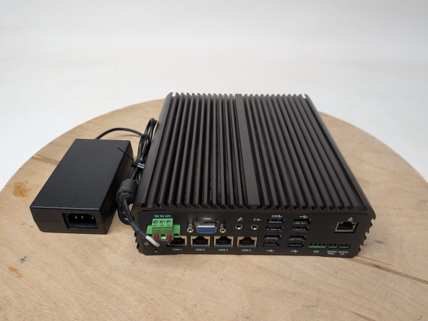 Premio Industrial PC COS3000 i3-5010U 4GB RAM Fanless w/ PSU No SSD