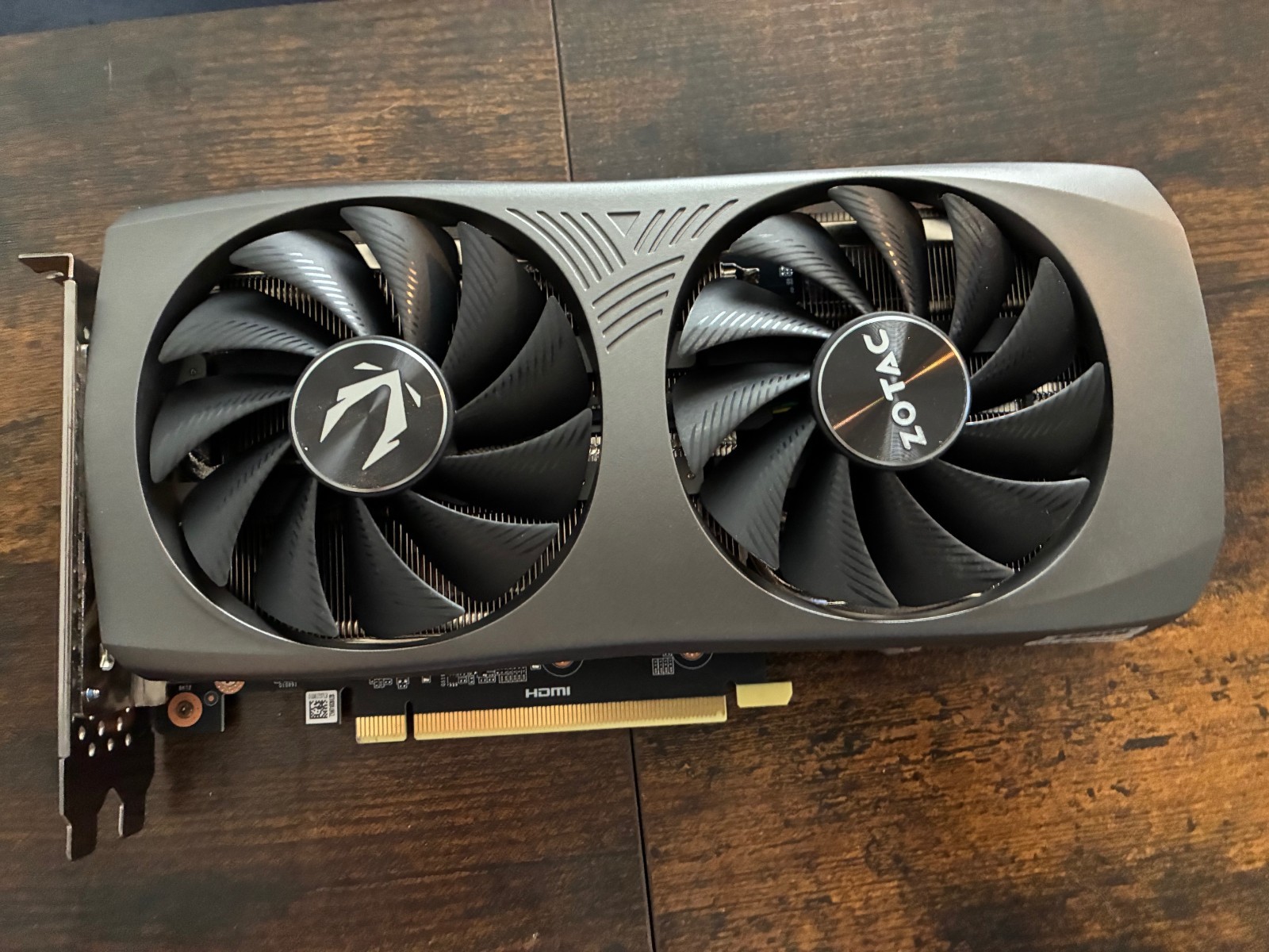 ZOTAC GAMING GeForce RTX 4070 Super only one displayport output works *readme*