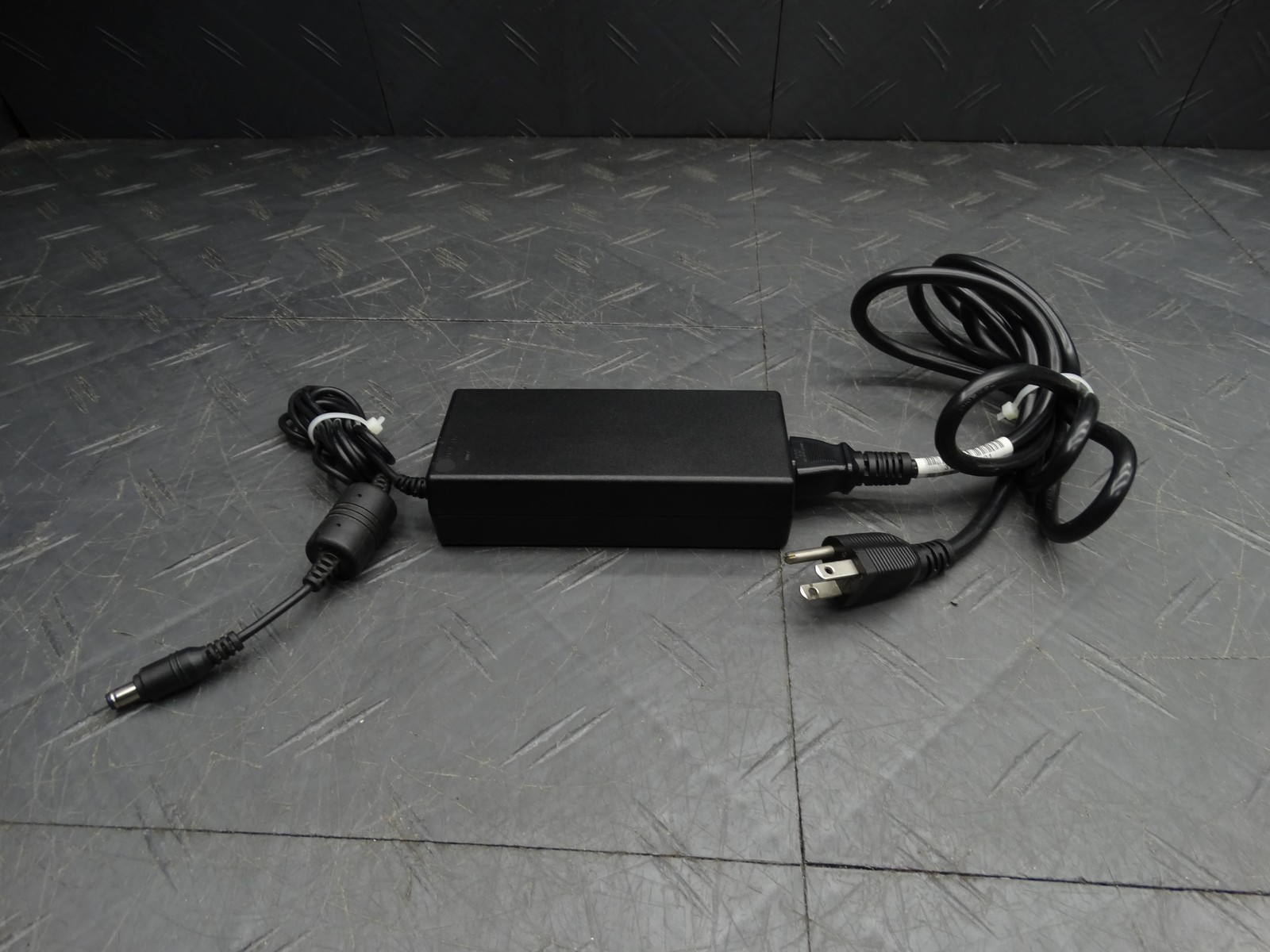 Genuine Zebra 75W AC Power Adapter FSP075-RAAN2 P1086001-006 Charger 24V 3.12A