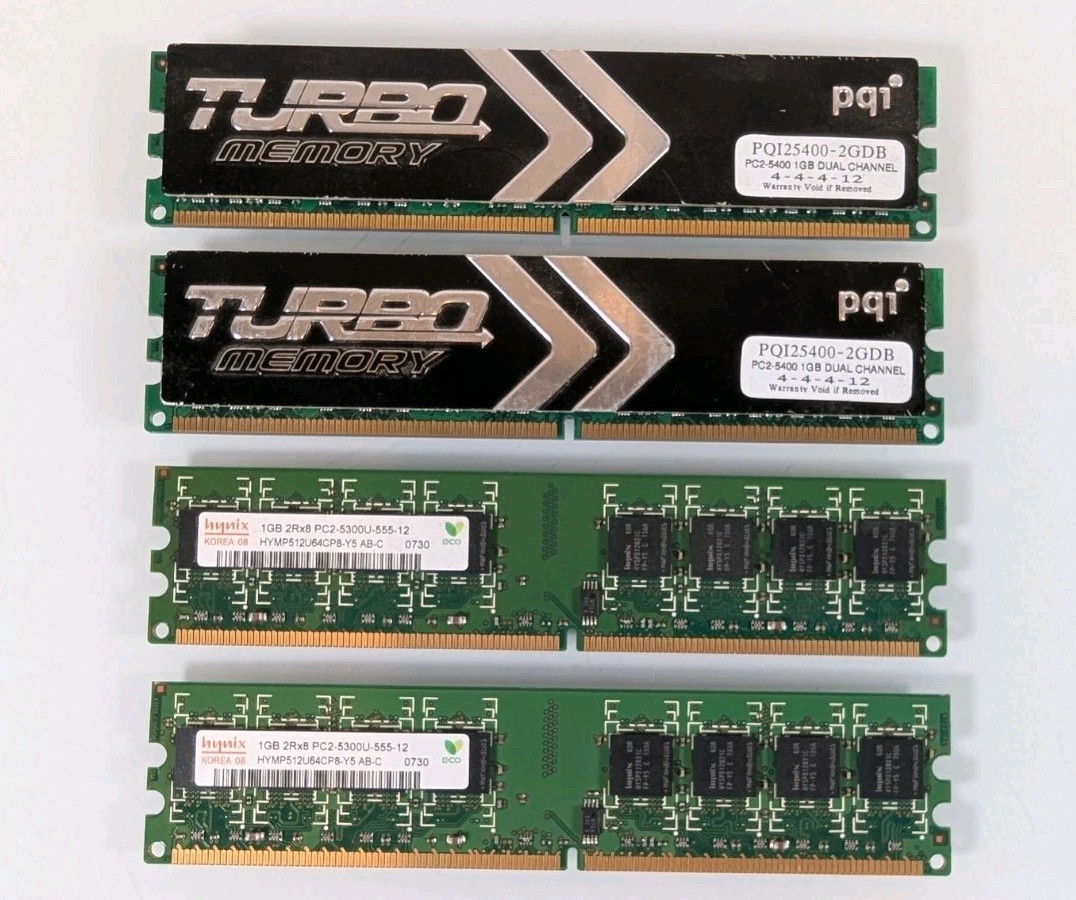 HYNIX RAM 2x 1GB 2Rx8 PC2 5300U & 2x TURBO PQI25400-2GDB PC2-5400 1GB DUAL/WORKS
