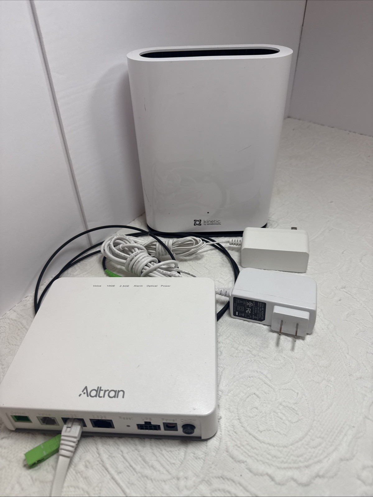 Nokia Kinetic Wifi Beacon 6 Model HA-0336G-A and Power Adapter bundle
