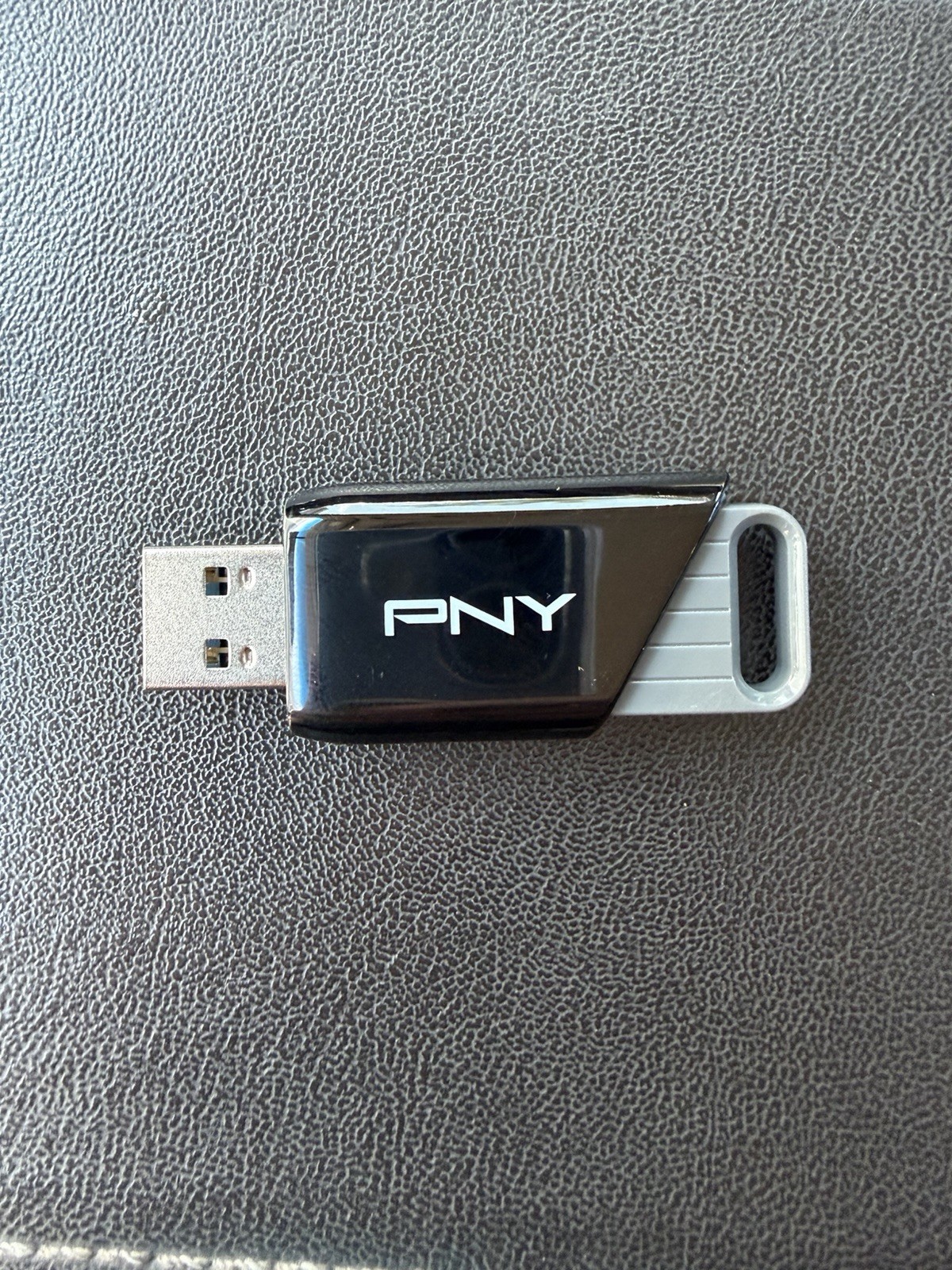 PNY 256GB Attaché X USB 3.2 Gen 1 Flash Drive BODSR9D4PL Up to 130MB/s Read