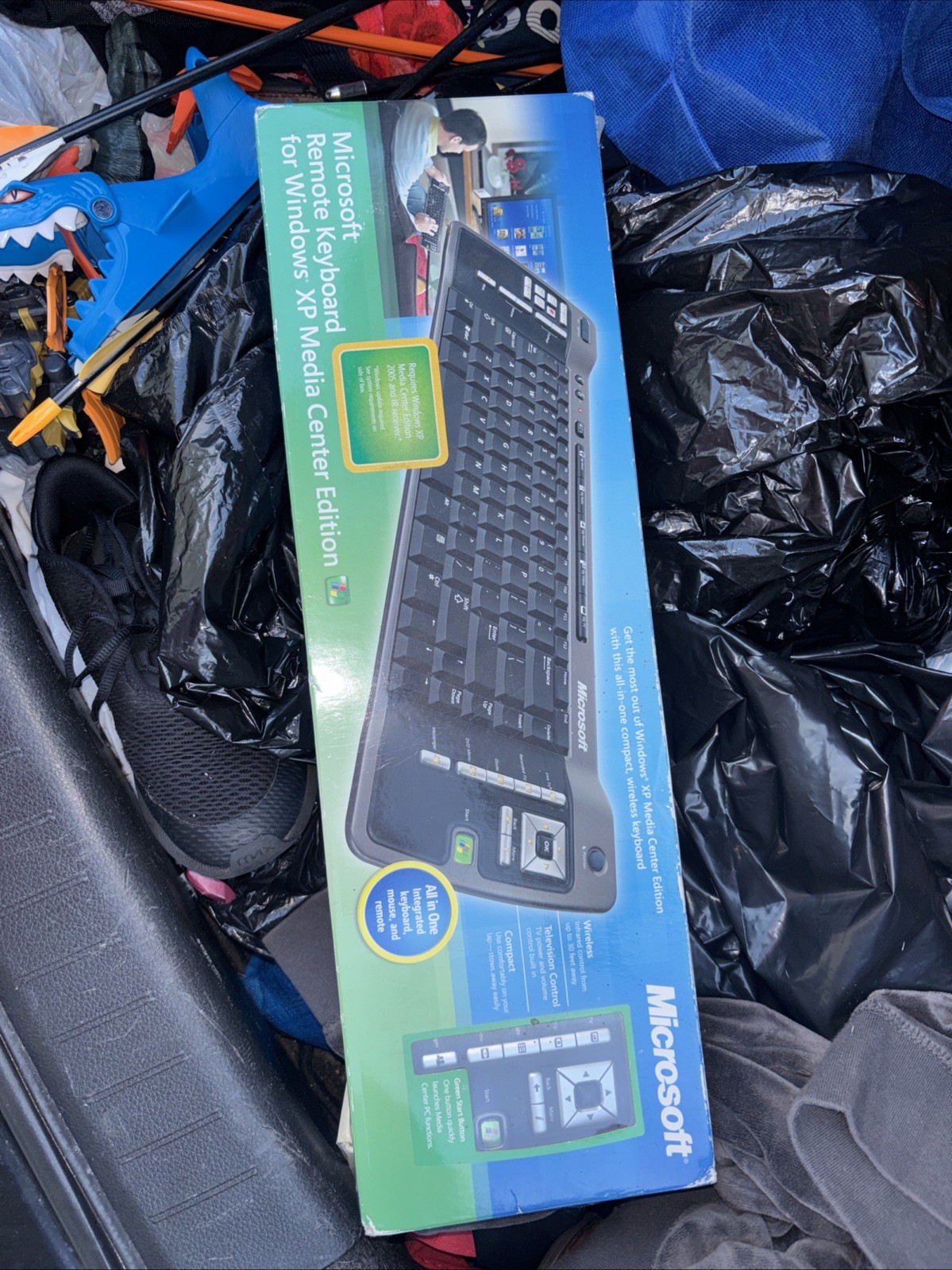 Microsoft Remote Keyboard for Windows XP Media Center Edition ( ZV1-00004 )o