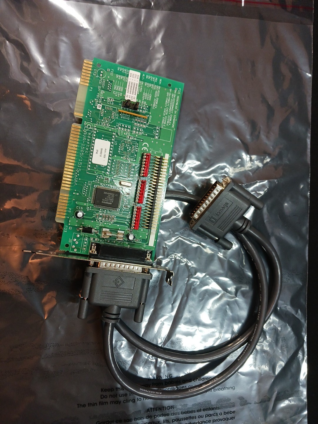 Adaptec AVA-1505/1515 AT to SCSI Host Adapter with Cable 
