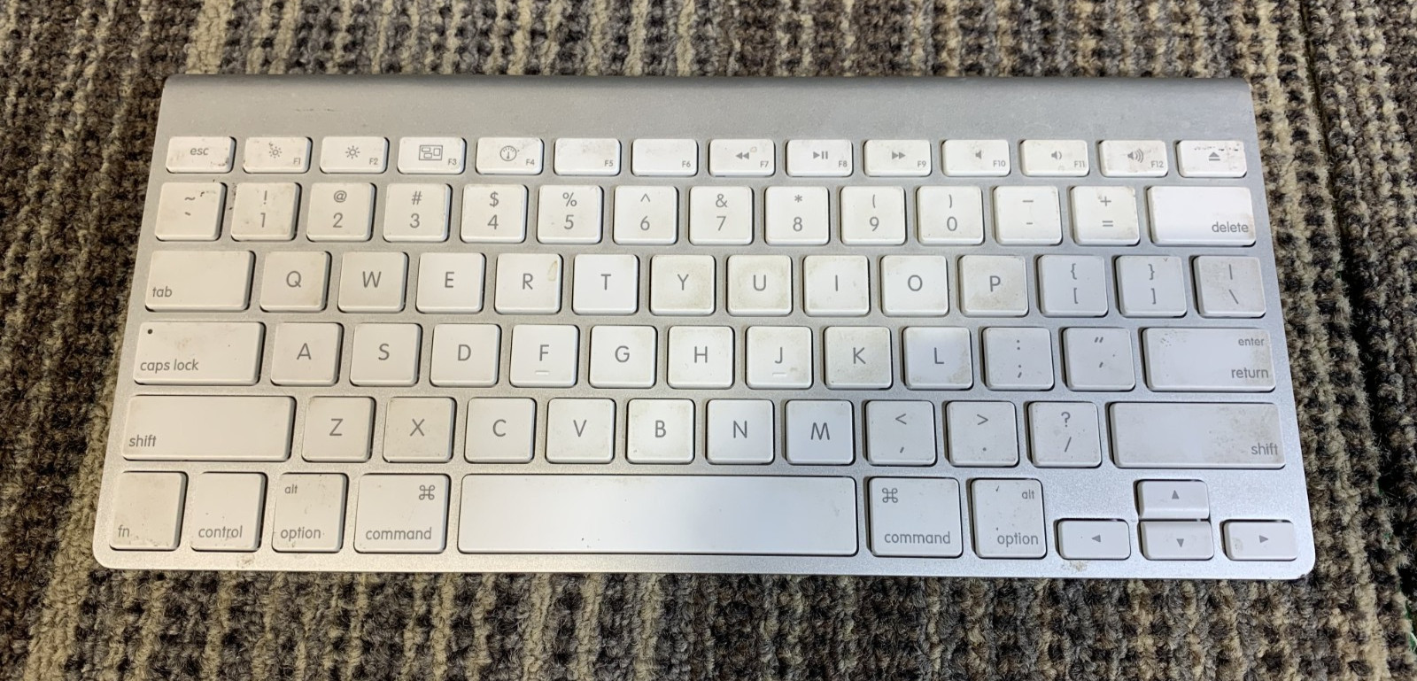 Apple A1314 Wireless Keyboard A1314 White