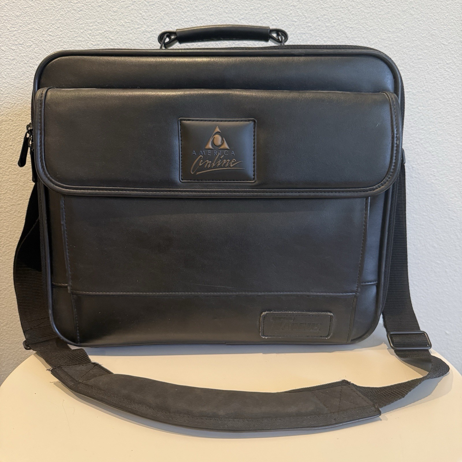 Vintage Targus Laptop Bag Leather Case Rare Early America Online AOL Advertising
