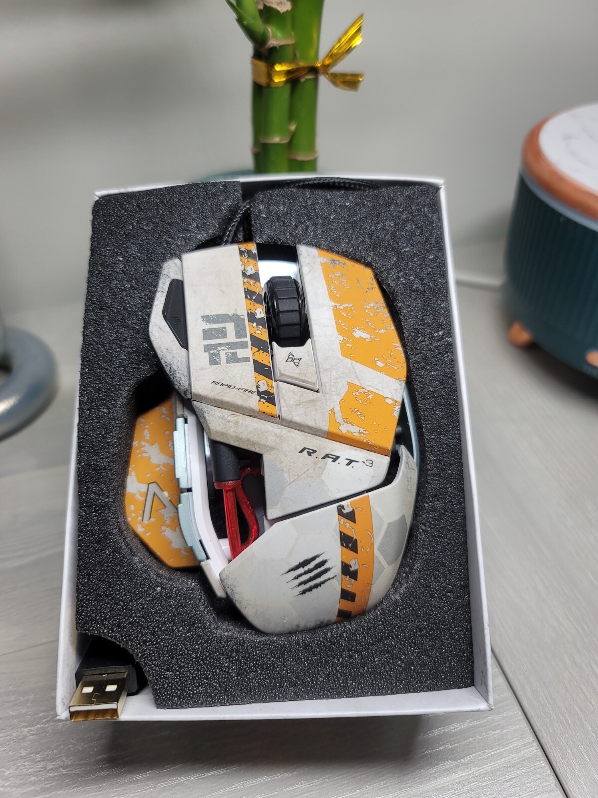 Mad catz R.A.T  3 Rat 3  TitanFall collector's edition  (extremely rare)