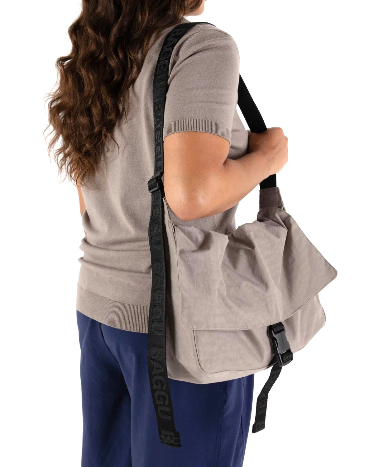 BAGGU Nylon Sport Messenger Bag in Taupe/Gray, Fits 13/14 inch laptop