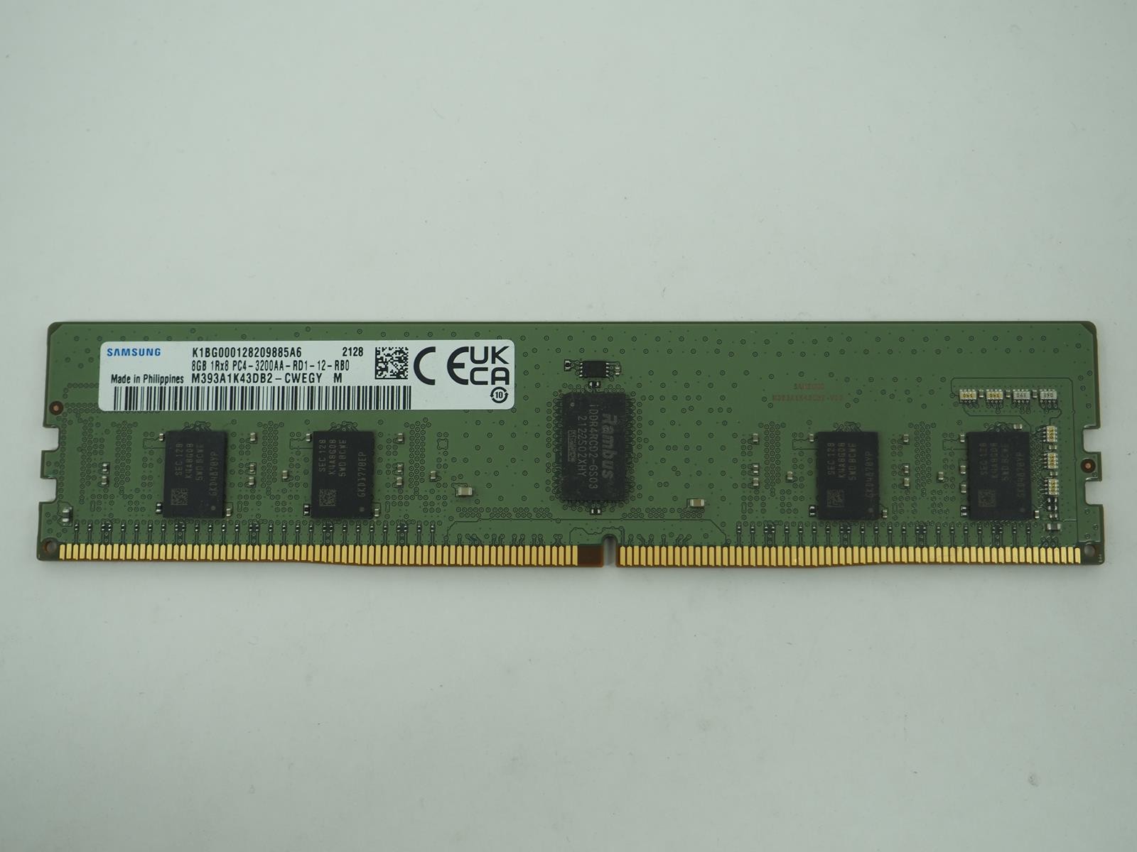 SAMSUNG 8GB PC4-3200AA Server Ram / ECC Memory - M393A1K43DB2 - CWEGY