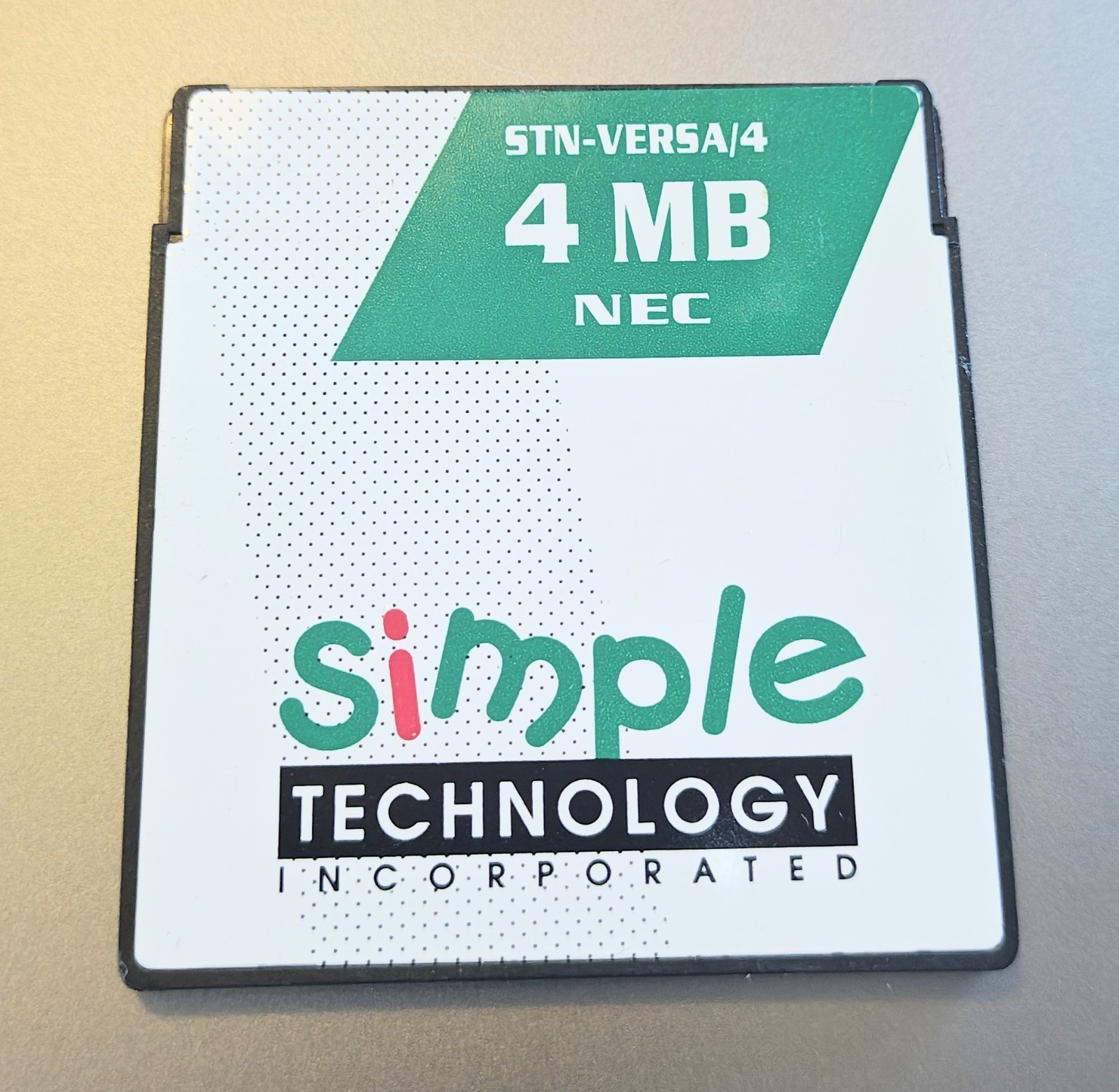 Simple Technology 4MB CREDIT CARD MEMORY STN-Versa /4 VERSA PC Card