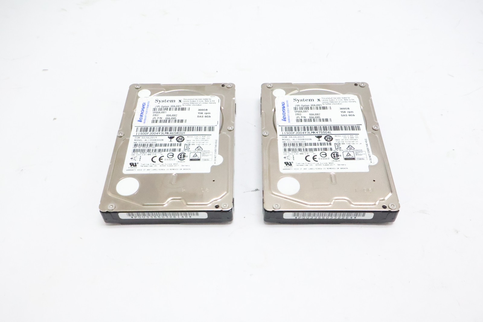 Lot of 2 Lenovo System X 300GB 15K SAS 6Gbps 2.5" HDD AL13SXB300N HDEAE02LPA51