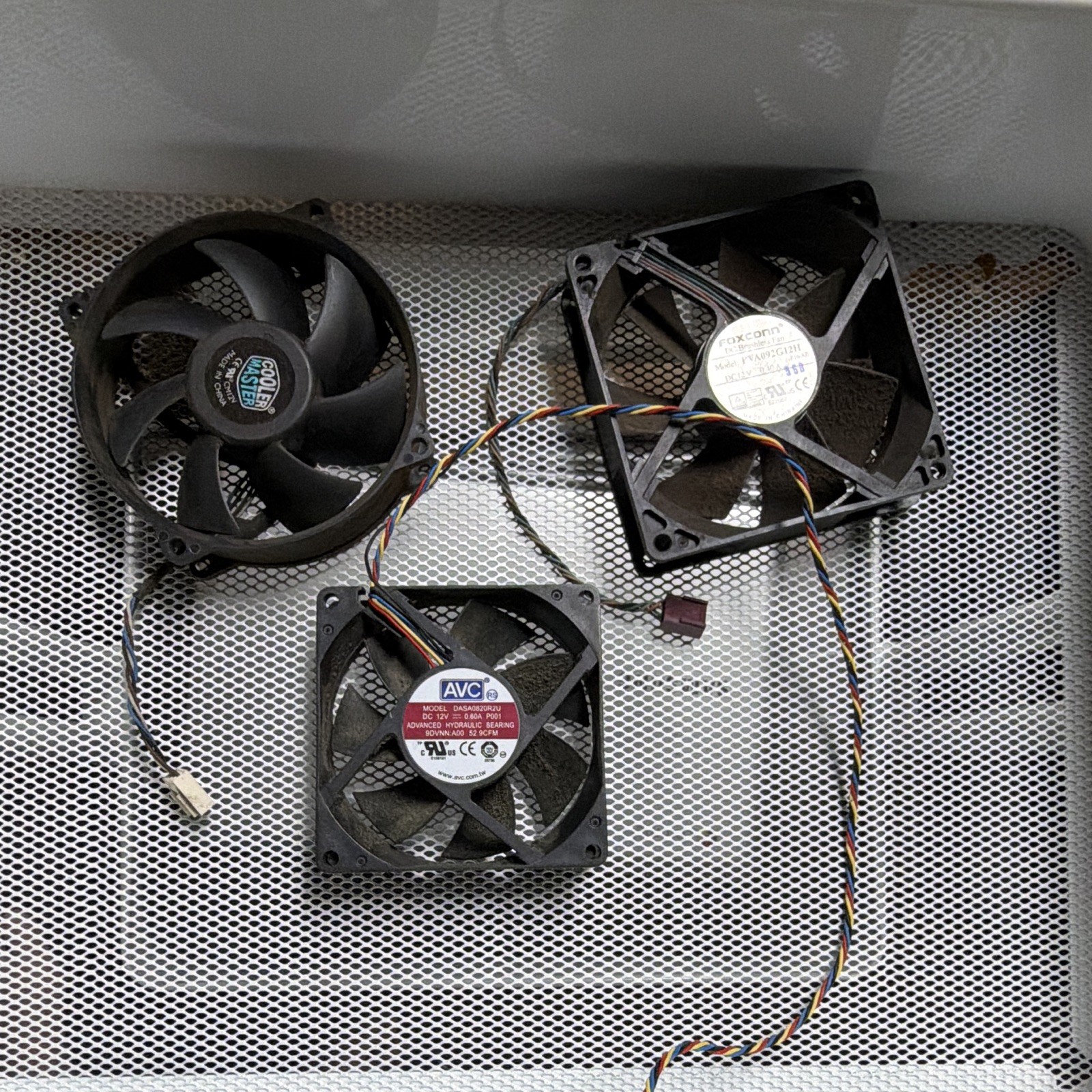 Mix Lot of 3 92mm Case Fans 12V 3-Pin AVC/Foxconn/Cooler Master UNTESTED