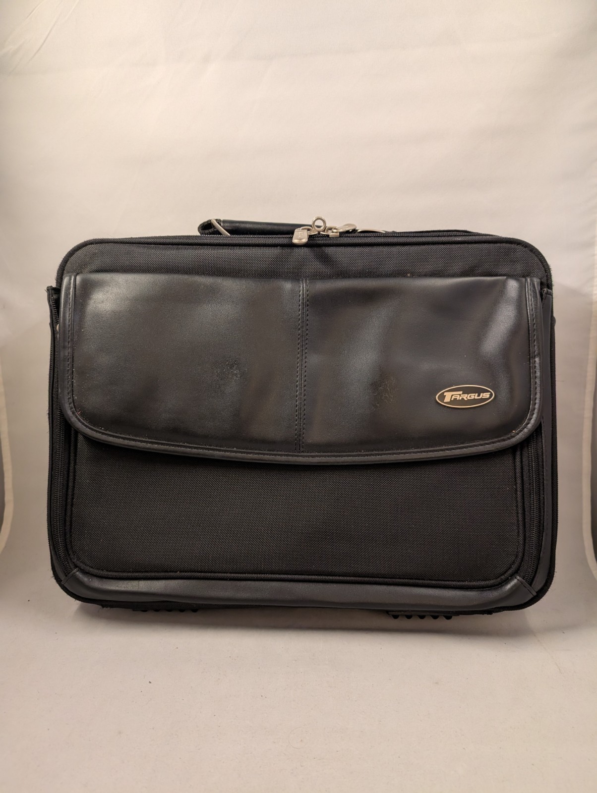 Targus Black Laptop Portfolio Case | Padded Sleeve with Organizer Pockets