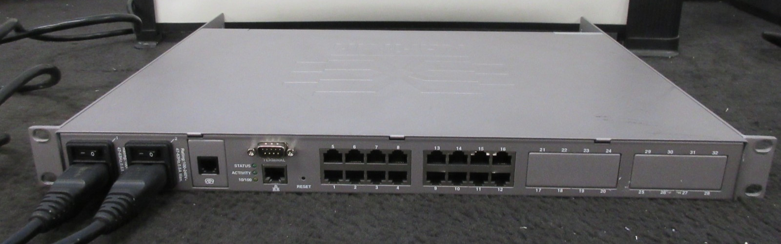 Raritan Dominion SX16 DSXA-16 16x port RJ45 Serial Console Dual