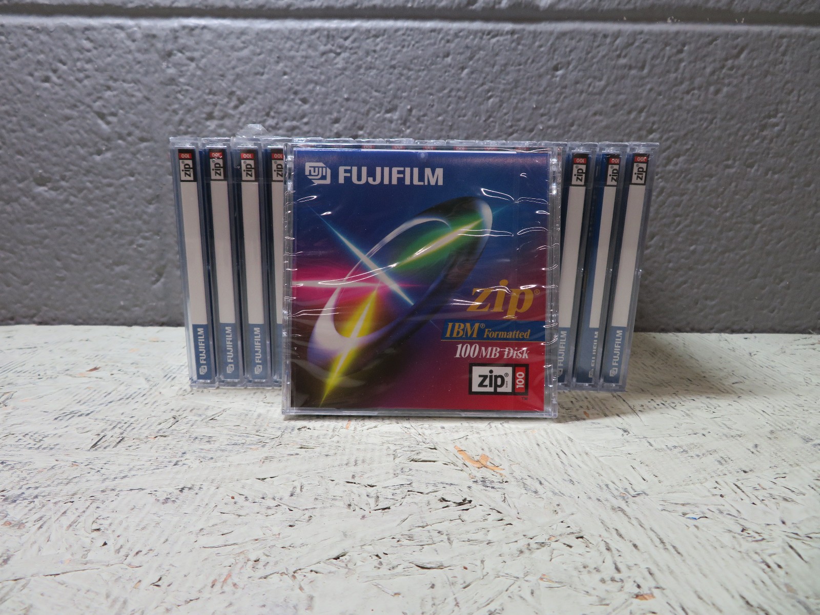 Lot of 17 Fujifilm 100MB Zip Disk IBM Formatted - New Sealed