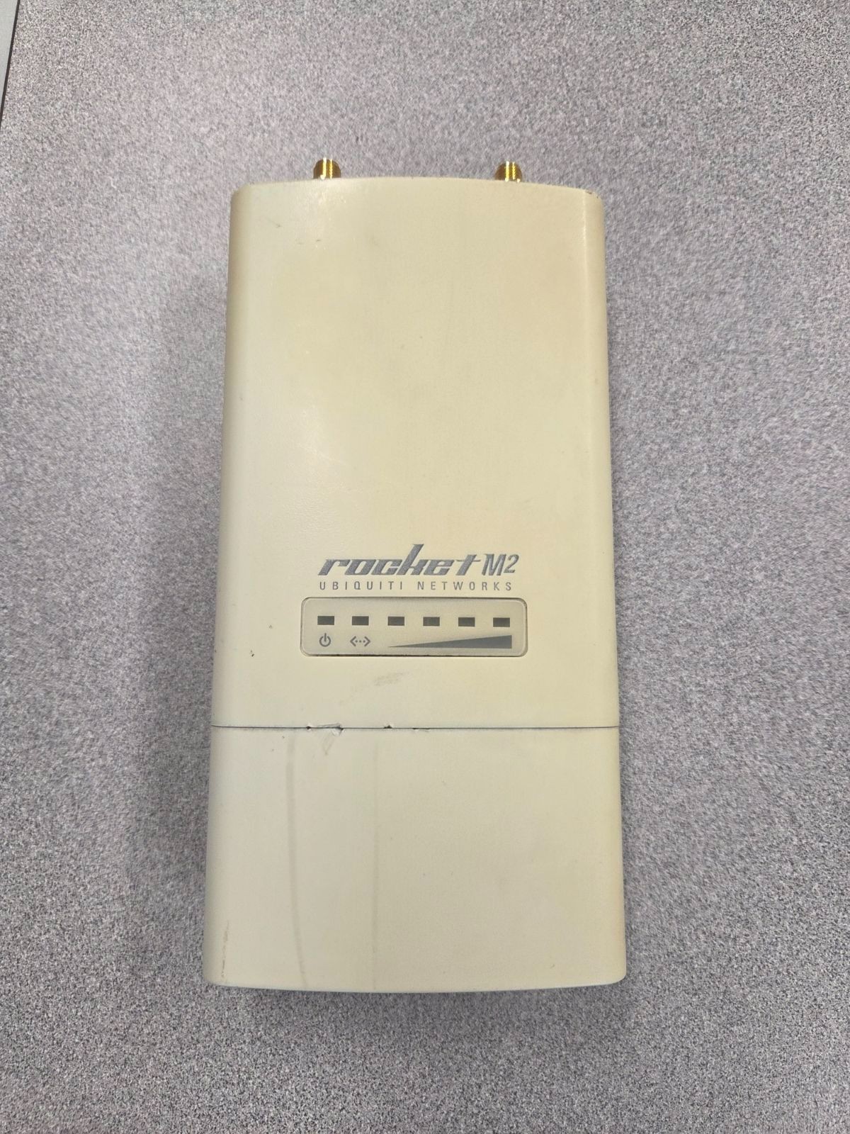 Ubiquiti Rocket M2 (ROCKETM2) airMAX 2.4GHz Wireless BaseStation Access Point