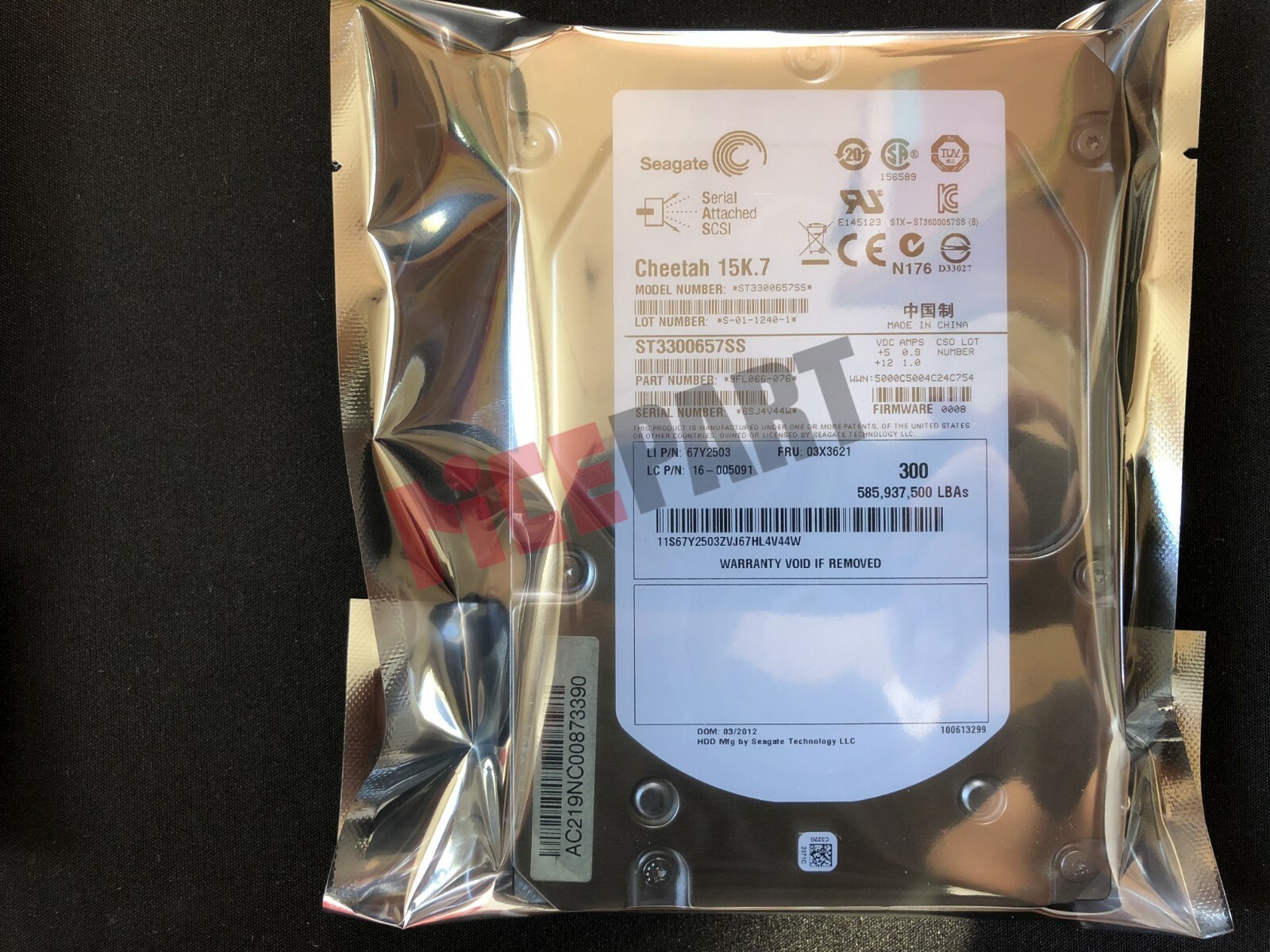 Lenovo 300G 15K SAS 3.5 03X3614 03X3621 03X3622 server hard drive