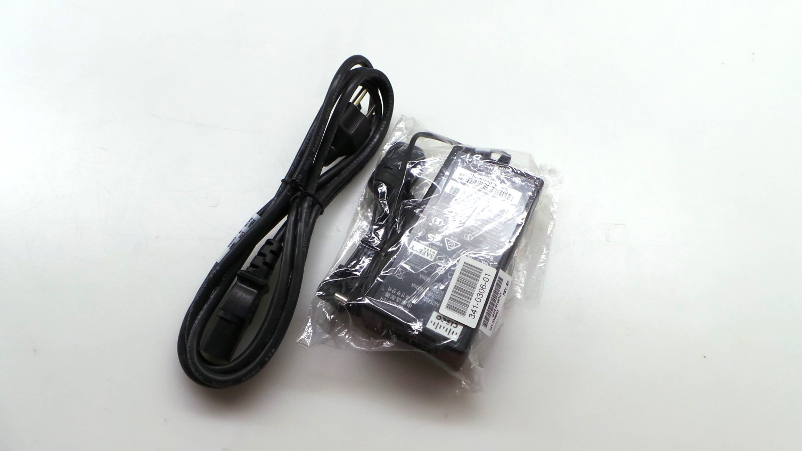 Cisco alimentatore adapter AA25480L 48v 380mA Access Point Cisco Aironet -New