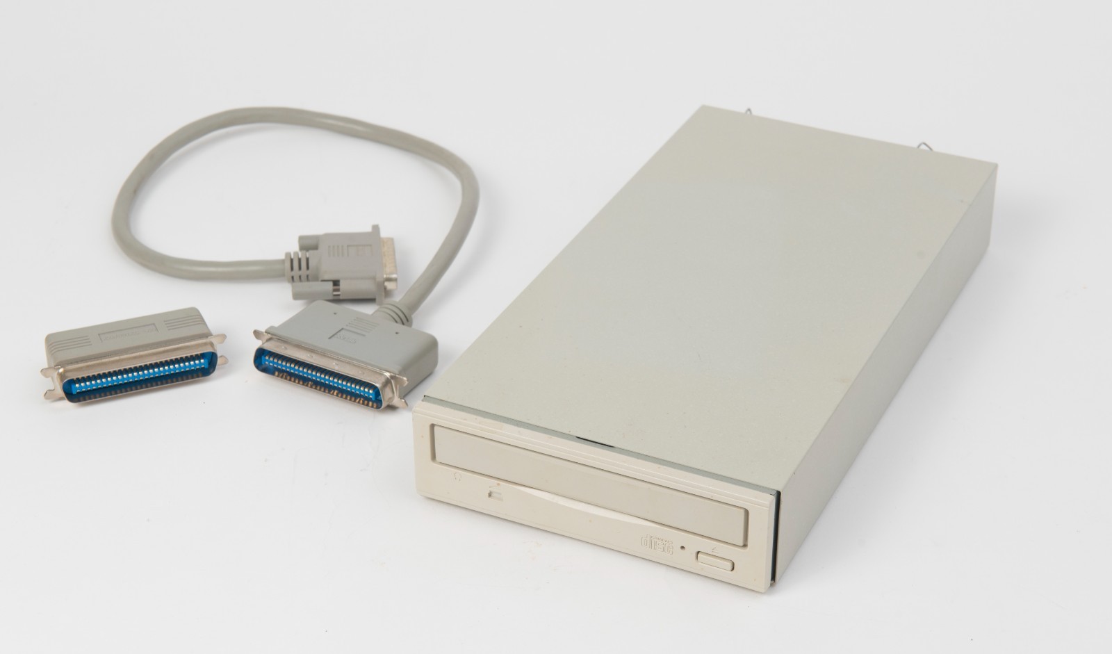 SCSI Qptical CD-Rom Drive with 2 ft. SCSI Cable and Terminator