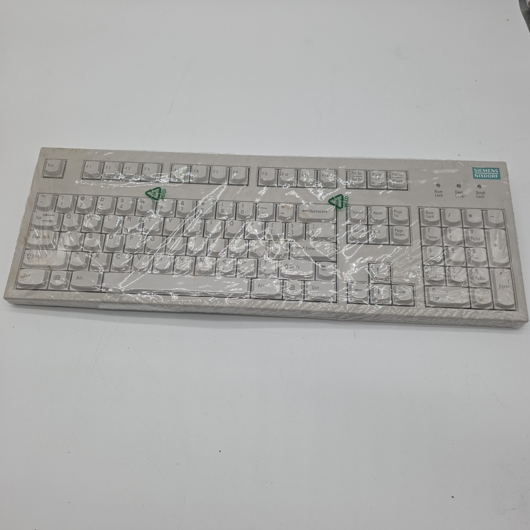 Genuine Fujitsu Siemens Nixdarf S26381-K252-L110 Wired KBPC S INT NEW SEALED