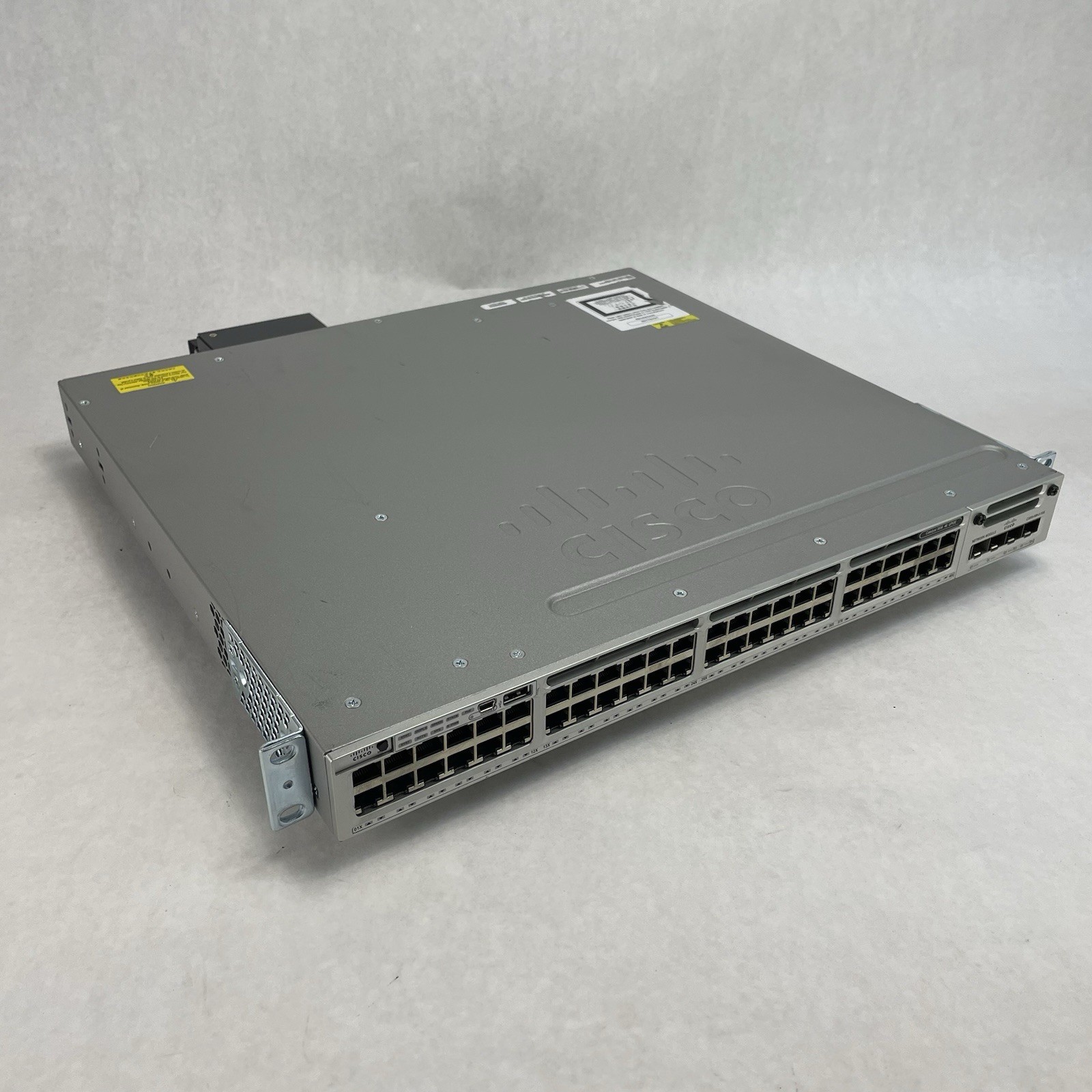 Cisco WS-C3850-48U-S V06 48-Port UPoE 1x 1100W PSU NM-2-10G Tested and Reset