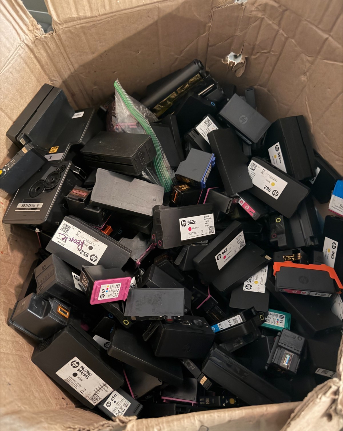 Mix lot of 75+ Virgin & Non Virgin Empty Ink Cartridges