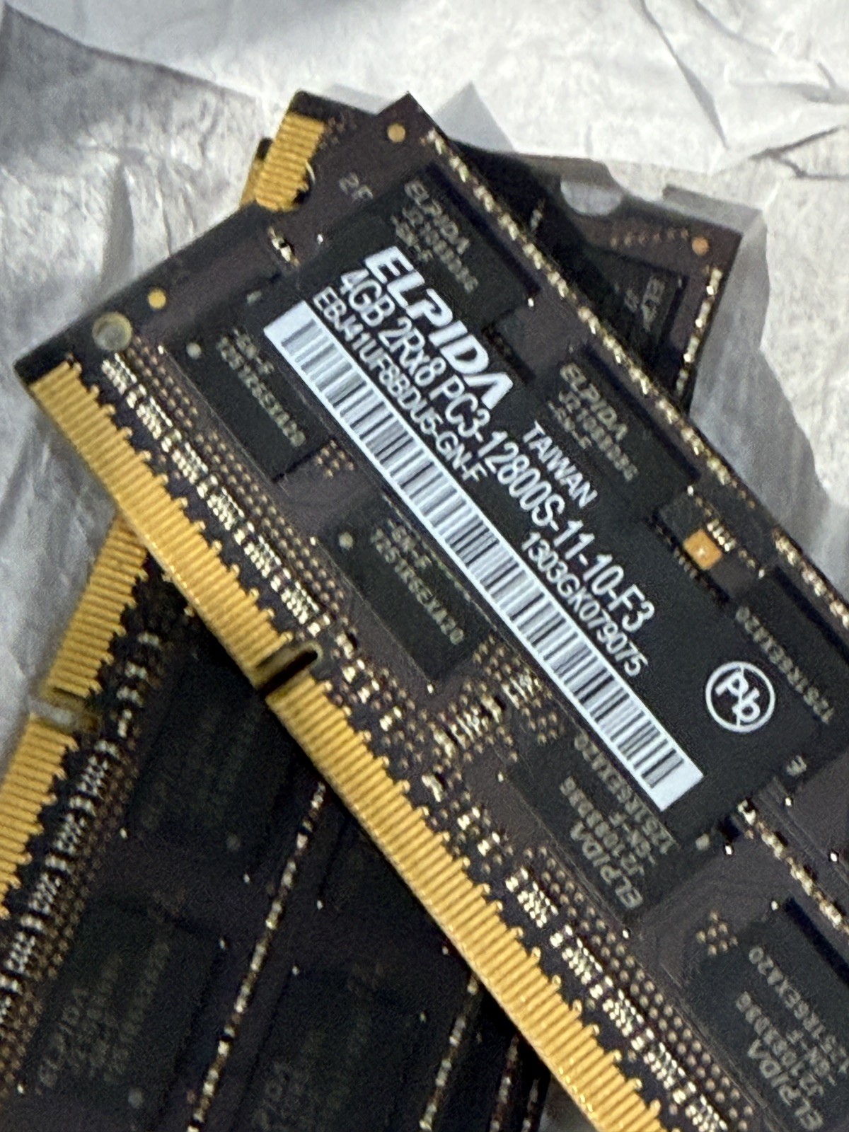 4x Elpida 4GB 2Rx8 PC3 12800S SOIMM Laptop Memory P/N:EBJ41UF8BDU5-GN-F RAM