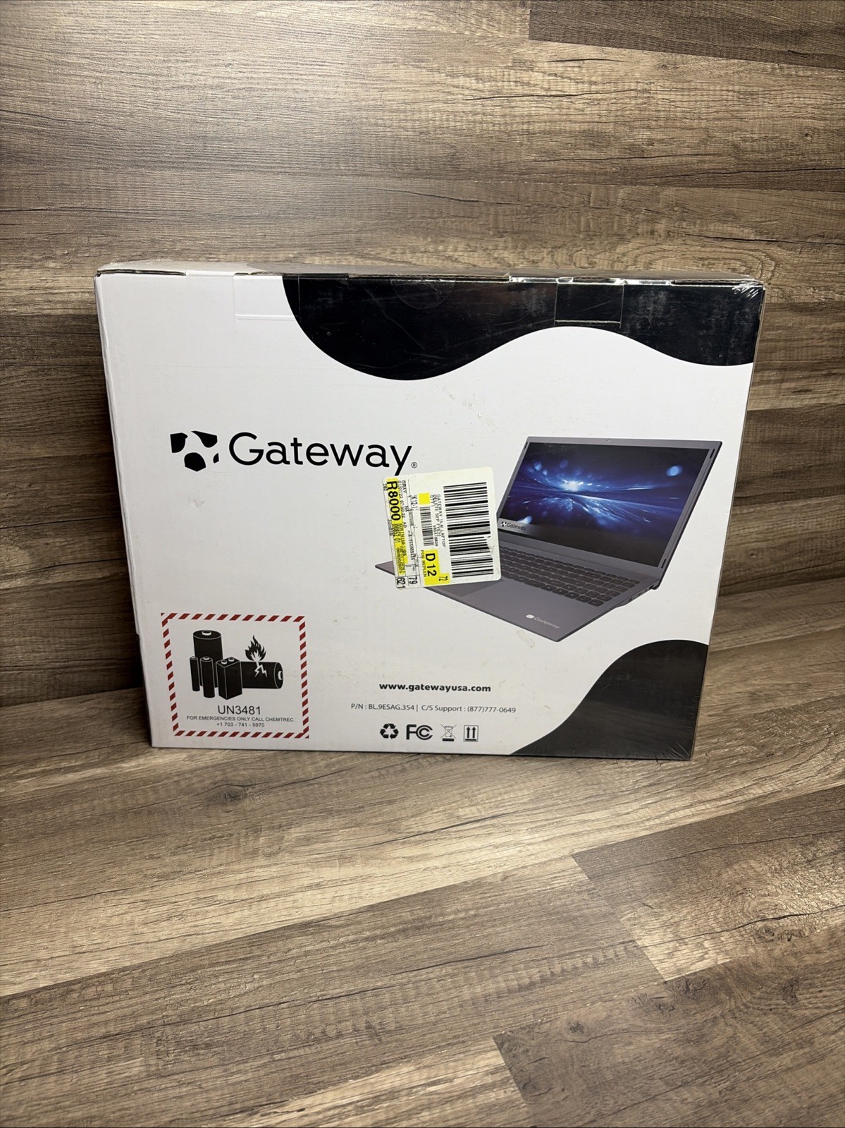Gateway 15.6" (128GB SSD, Intel Pentium Silver, 1.10GHz, 4GB) Laptop - Silver