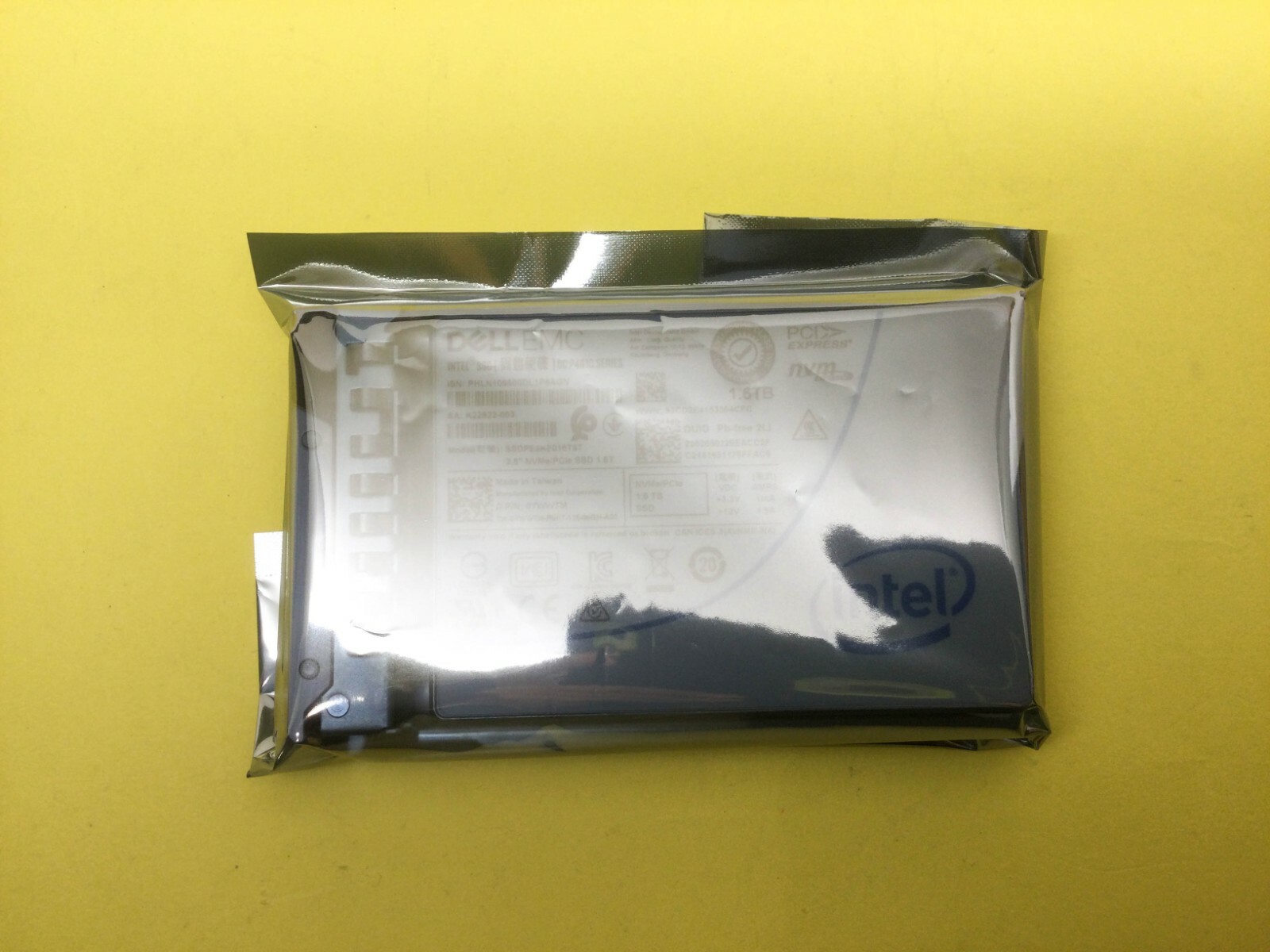 YWWTM DELL EMC 1.6TB NVME PCIE U.2 2.5'' SSD 0YWWTM SSDPE2KE016T8T New