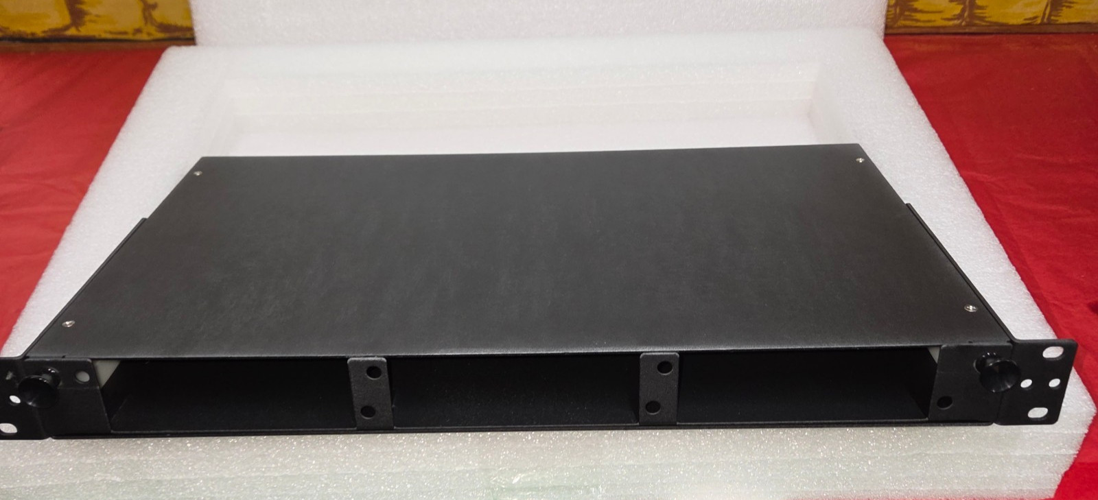 Black Box FOEN50HD-3H-1U 1U 3-Slot MTP Fiber Optic Enclosure