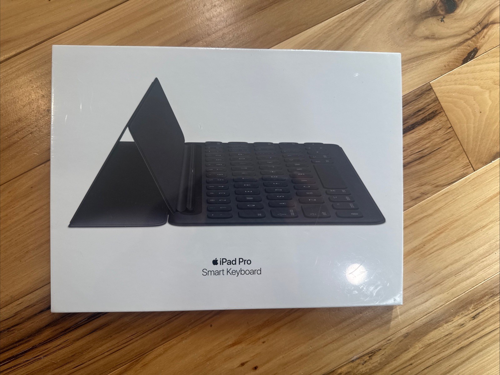 Brand New Black Apple Smart Keyboard (A1829) for 10.5-inch iPad Pro MPTL2LL/A