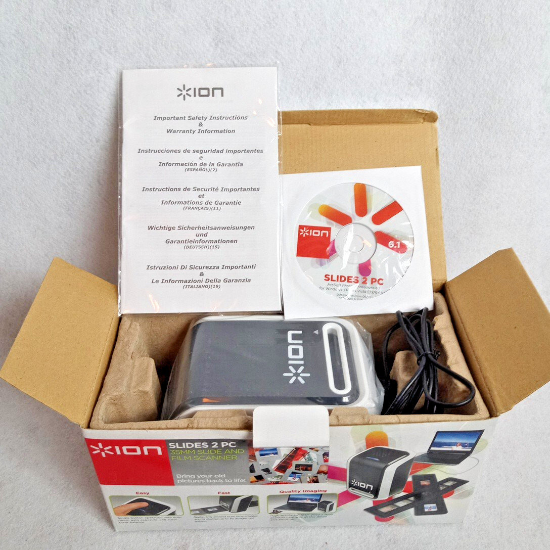 ION Audio Slide 2 PC 35mm Film & Slide Scanner USB 2.0