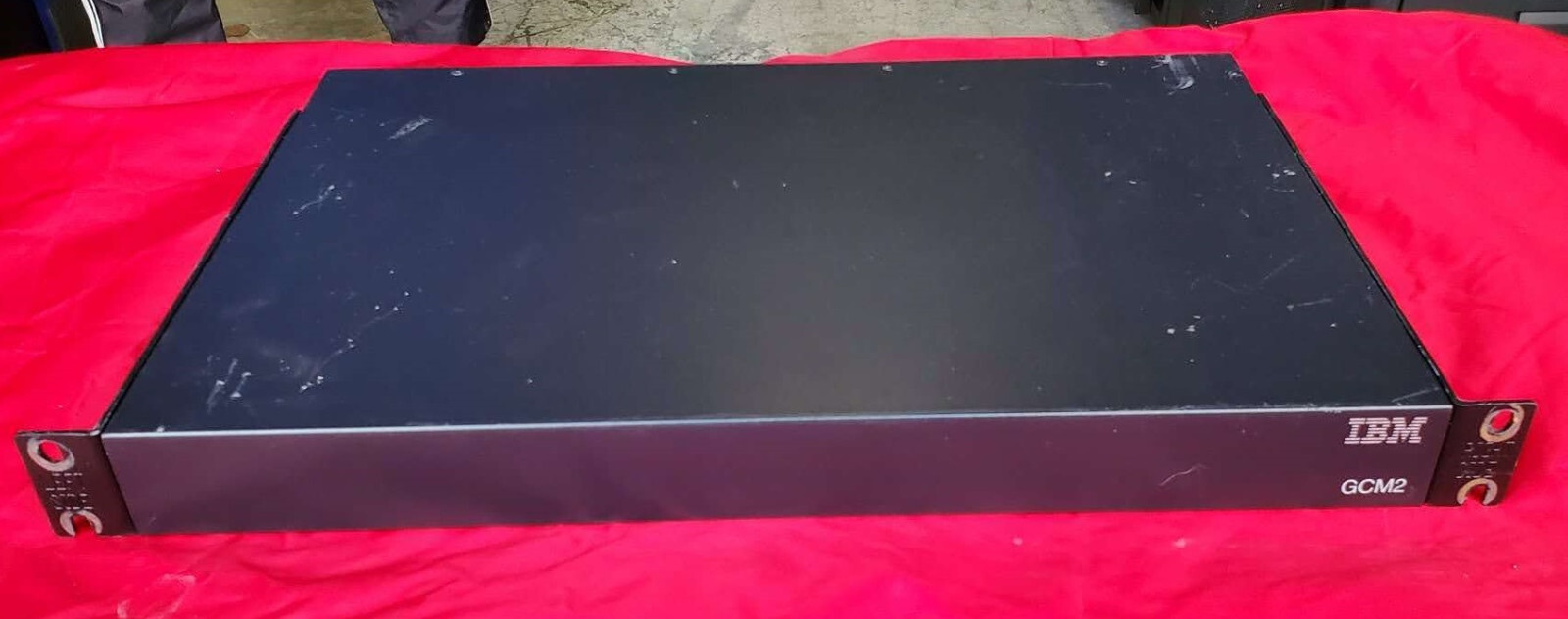 IBM 17352GX / 39M2878 GCM2 Rackmount 16 Port KVM IP Switch