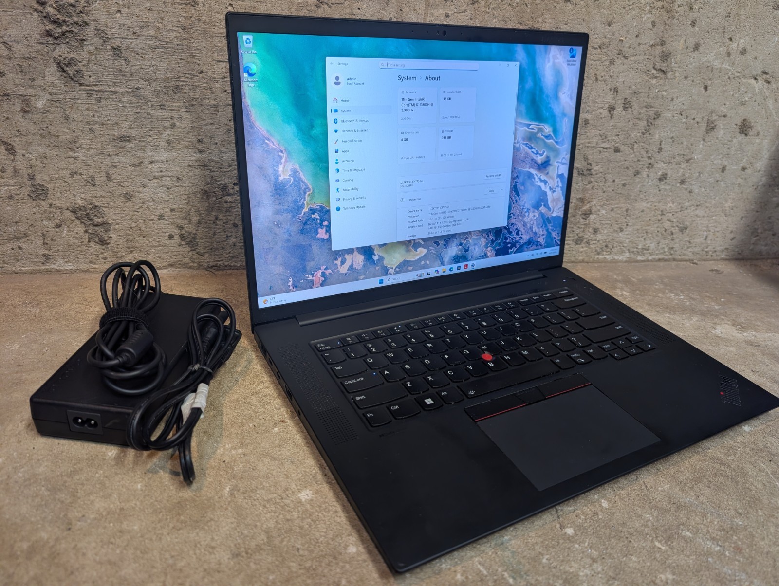 Lenovo ThinkPad P1 Gen 4-16" Core i7-11800H 2.30GHZ 32GB RAM 1TB SSD GRADE C