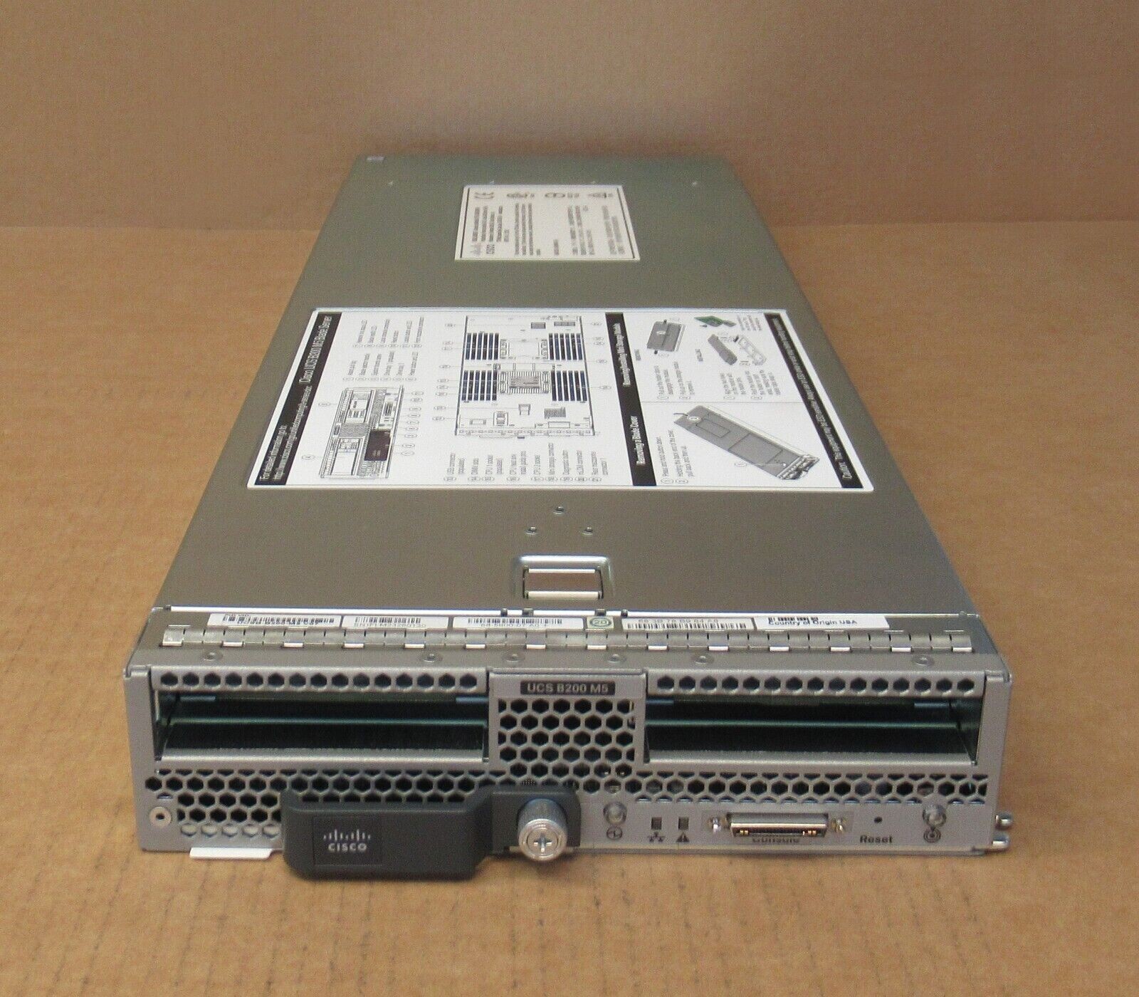 Cisco UCS B200 M5 CTO 24-DIMM Blade Server With UCSB-MRAID12G UCSB-B200-M5