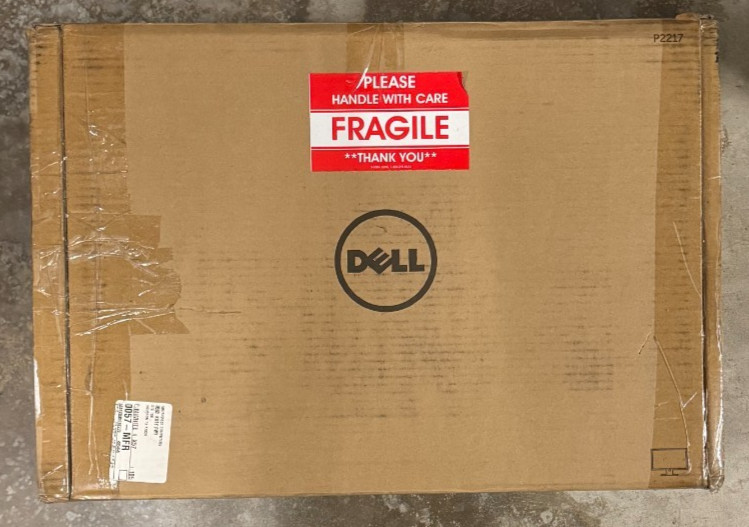 New Dell P2217 22" WSXGA+ LED LCD Monitor with stand