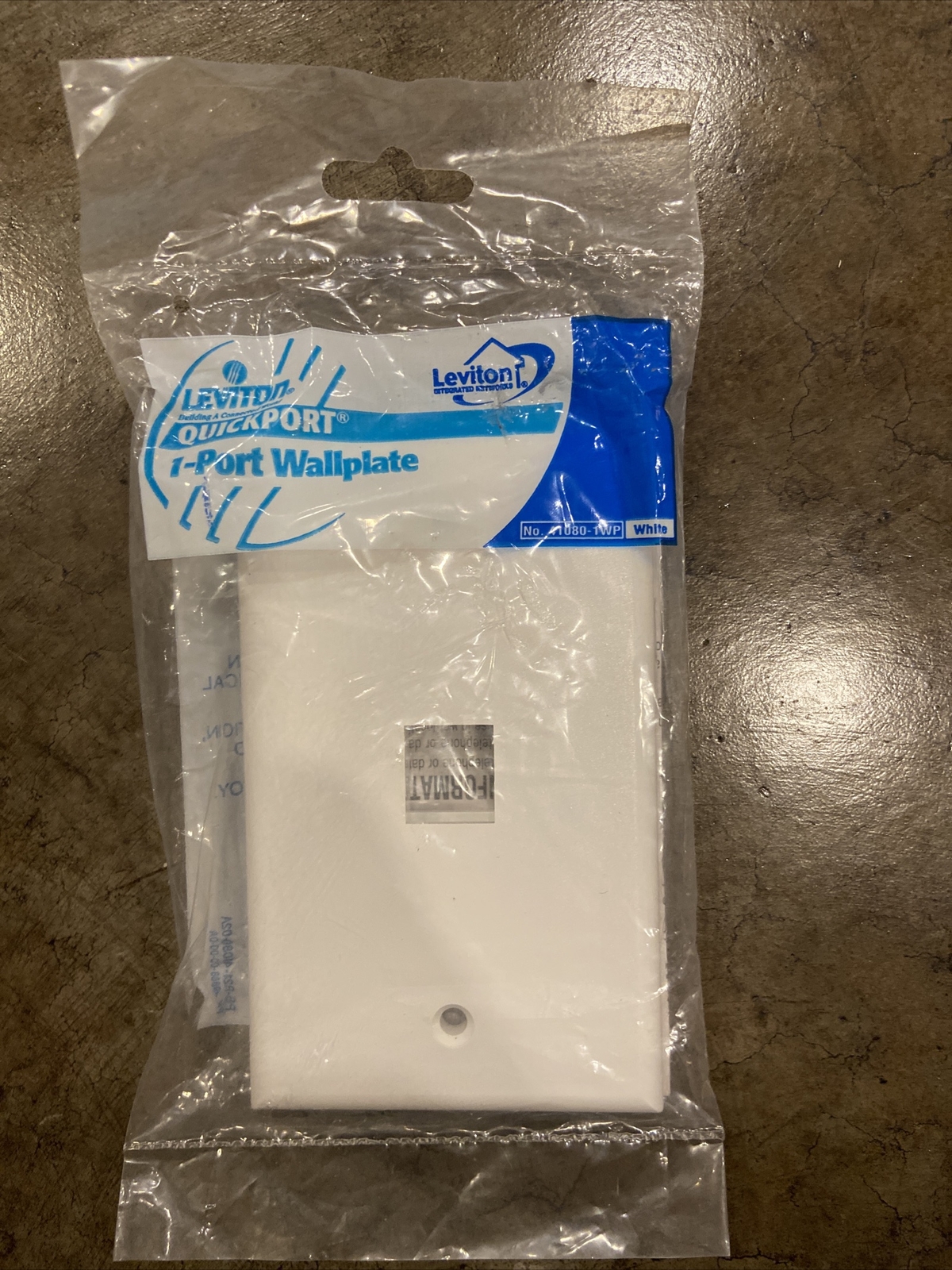 Leviton 41080-1WP Quickport Single-Gang Wallplate, 1-Port,White, Lot of 4
