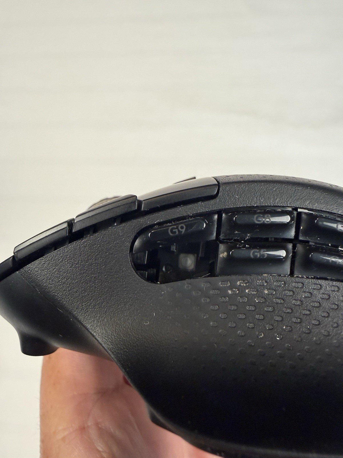 Logitech G604 Lightspeed Wireless Gaming Mouse with USB Dongle Missing Button