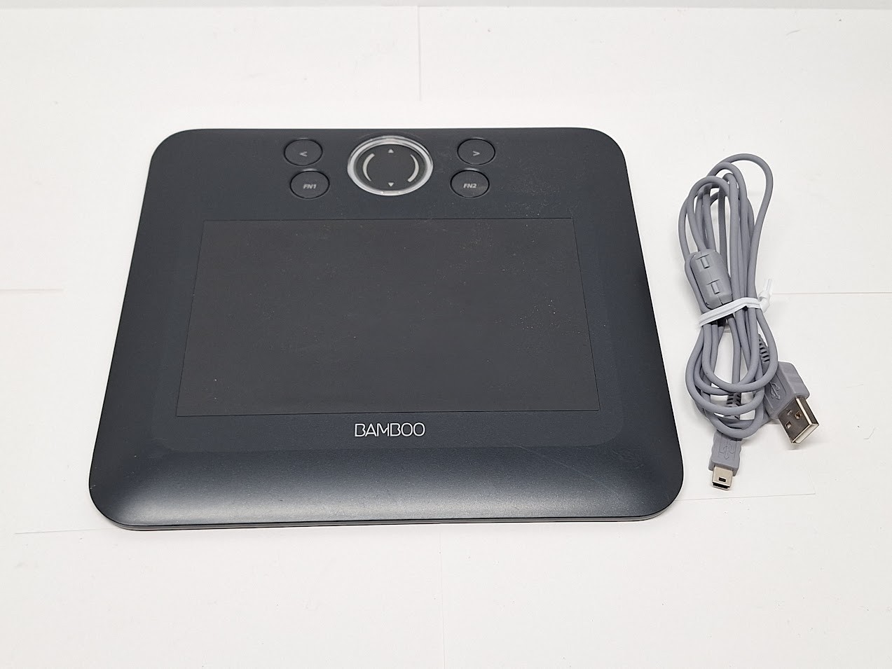 WACOM Bamboo Tablet Graphics Pad CTE450 CTE-450 No Pen