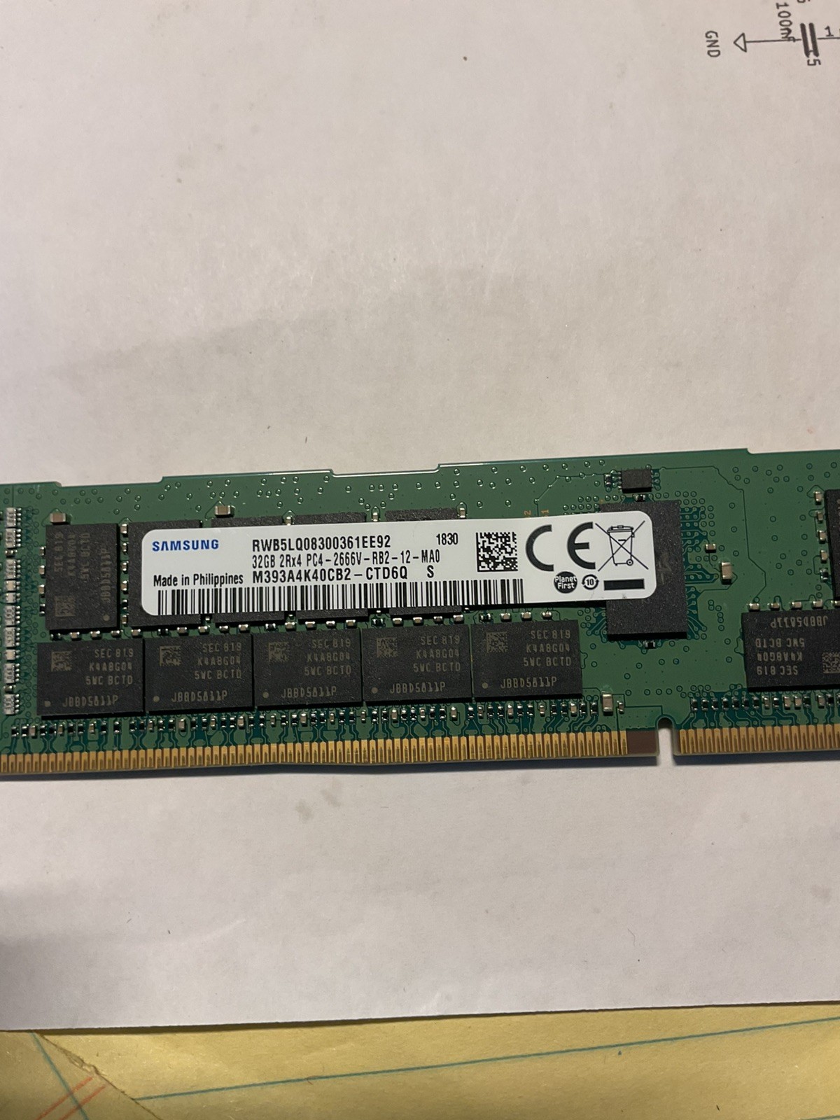 SAMSUNG 32GB (1x32GB) 2RX4 PC4-2666V DDR4 SERVER MEMORY M393A4K40B2