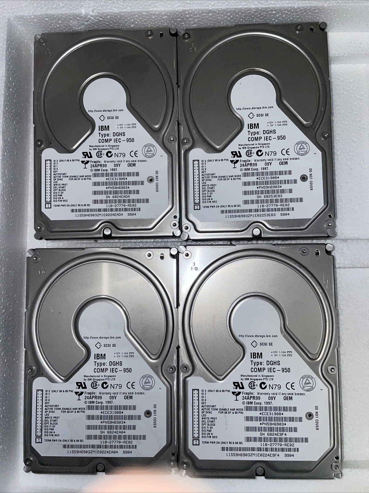 (1x) IBM DGHS COMP IEC-950, PN59H6903, SCSI SE hard drive PN 59H6903