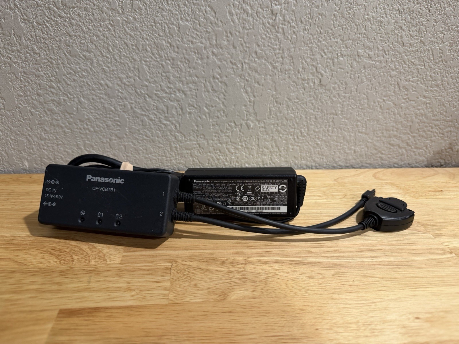 Panasonic Matsushita CF-VCBTB1U Laptop Toughbook Battery Charger New