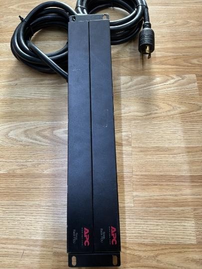 APC Rack PDU Power Strip 120V 20A 8 Outlet Heavy Duty Dual Cord Black