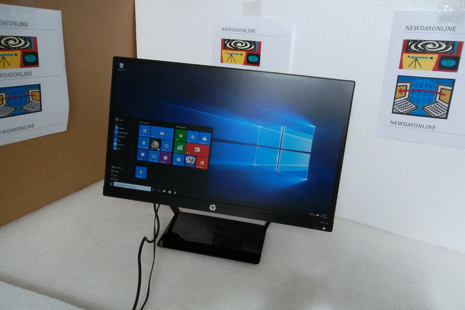 HP Pavilion 22cwa IPS LED Backlit Monitor Full HD 1080p VGA HDMI Tiltable T4Q59A