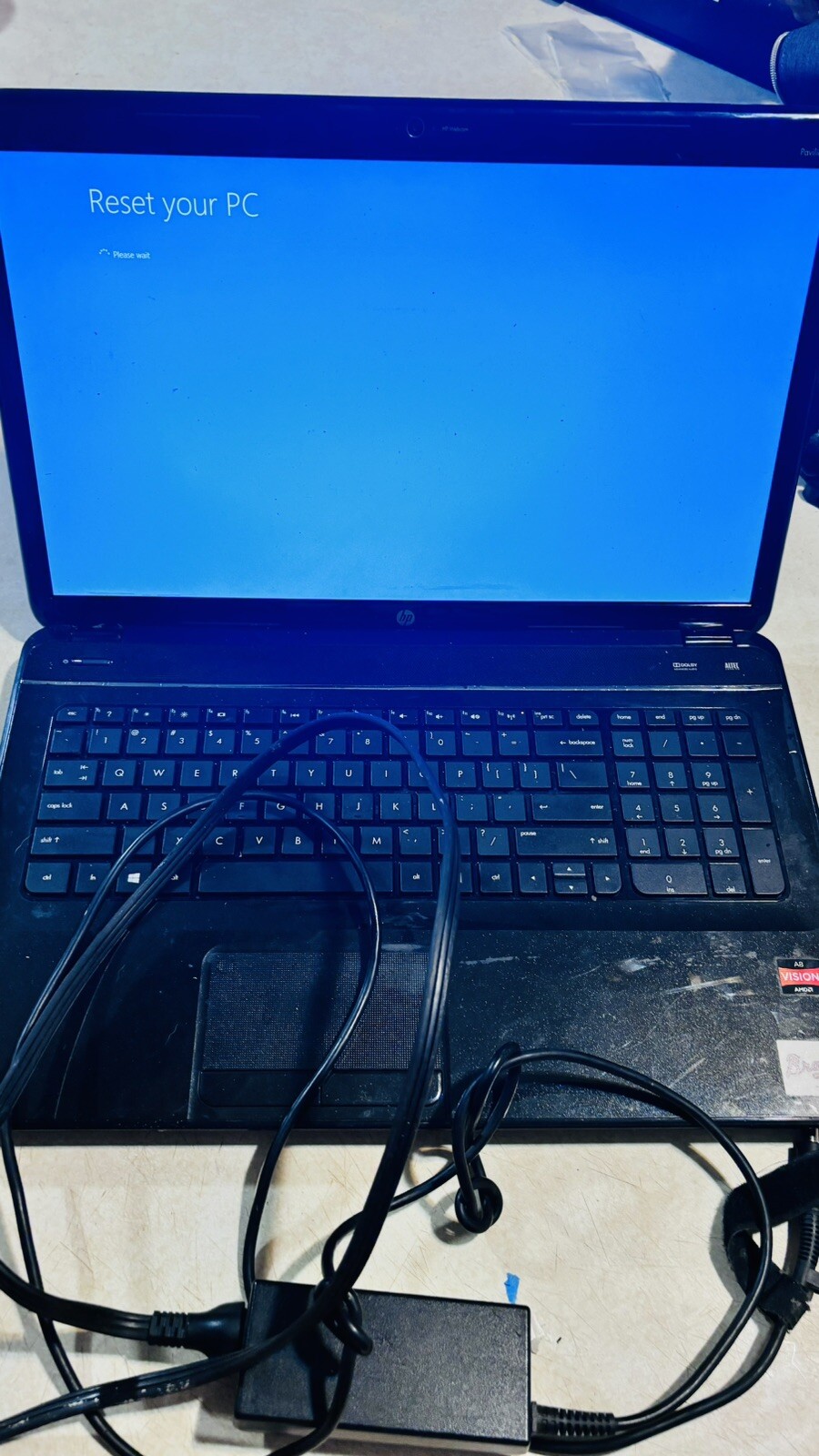 HP 2000-2d19wm 15.6in. (320GB, AMD E Series Dual-Core, 1.3GHz, 4GB)...