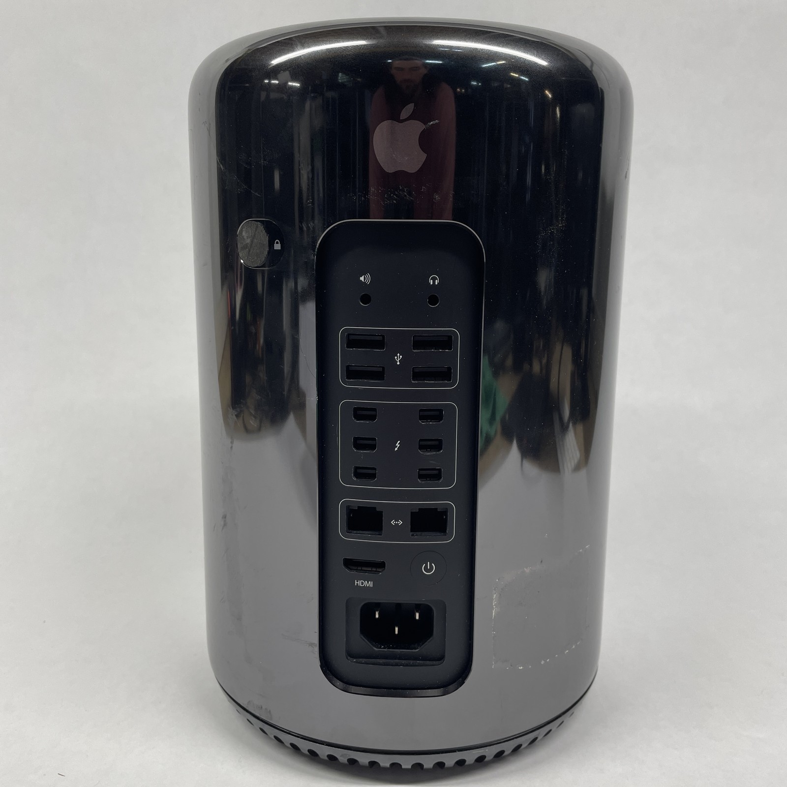 Apple Mac Pro (2013) MacPro6,1 E5-1680v2 32GB RAM 2TB No OS (1138846)