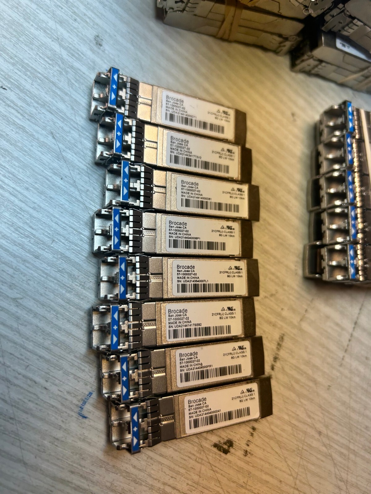 Lot of 138 Brocade 57-1000027-02 8GB LW Transceivers