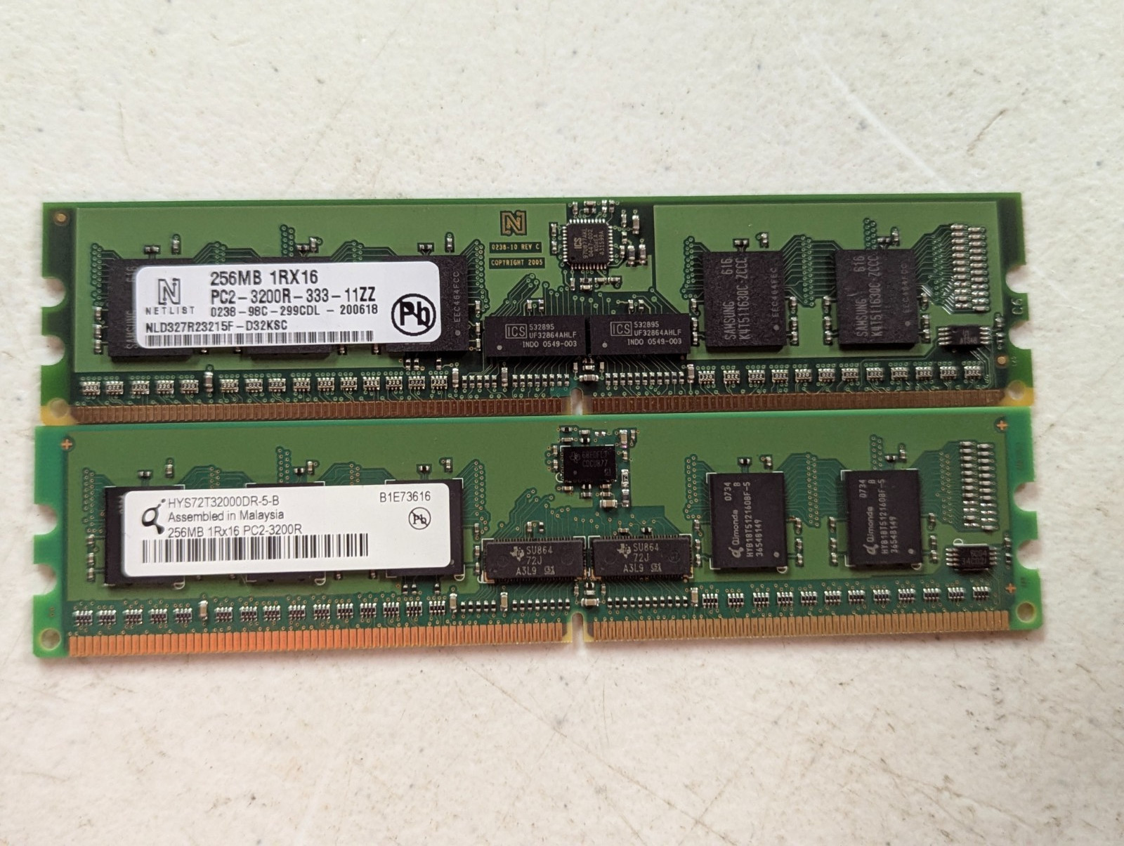 Lot of 2 Netlist Qimonda 256MB 1Rx16 PC2-3200R ECC DDR2 240-Pin RDIMM